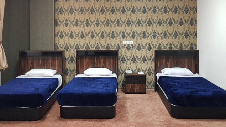اتاق سه تخته 2 هتل امیر کبیر شیراز